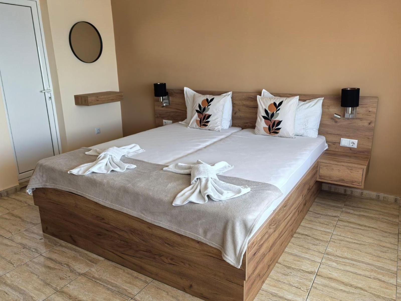 Family Hotel Alfa Vita Szozopol Kültér fotó